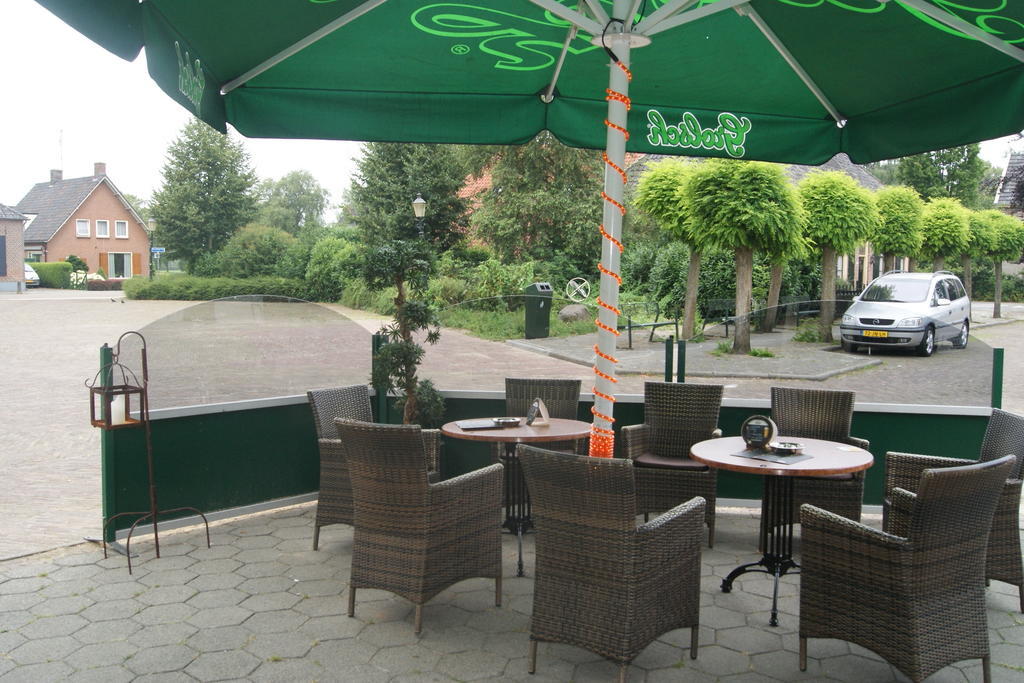 Steenderen Hotel Cafe Zaal Heezen المظهر الخارجي الصورة
