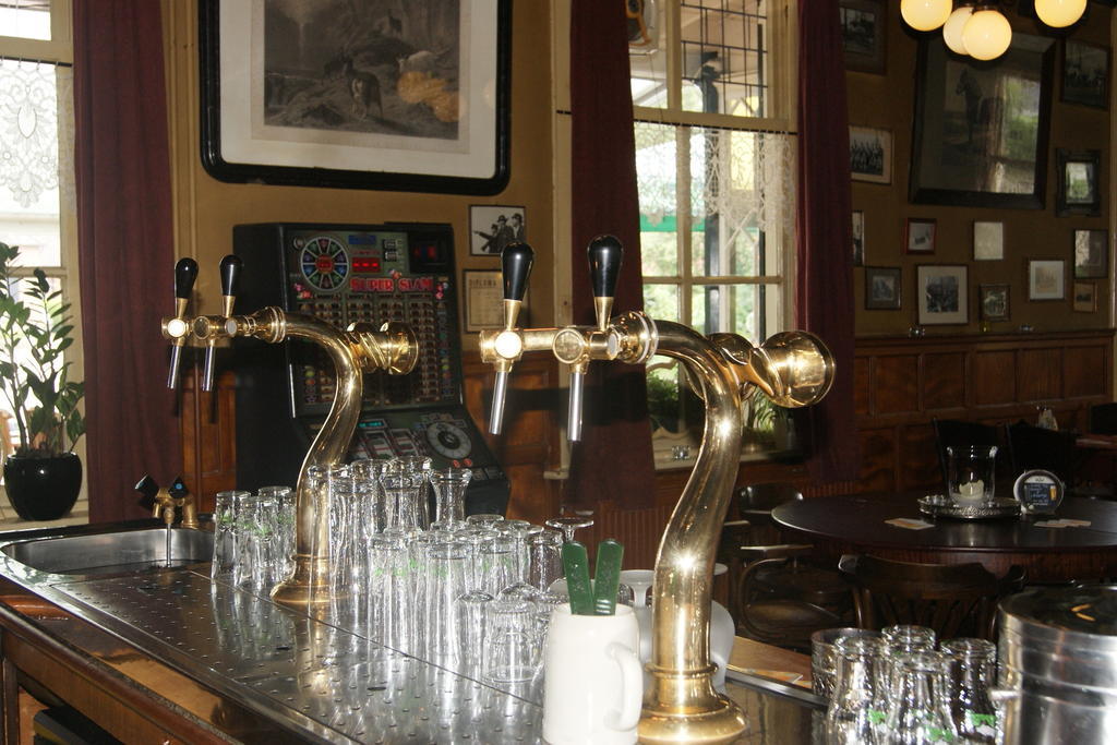 Steenderen Hotel Cafe Zaal Heezen المظهر الخارجي الصورة