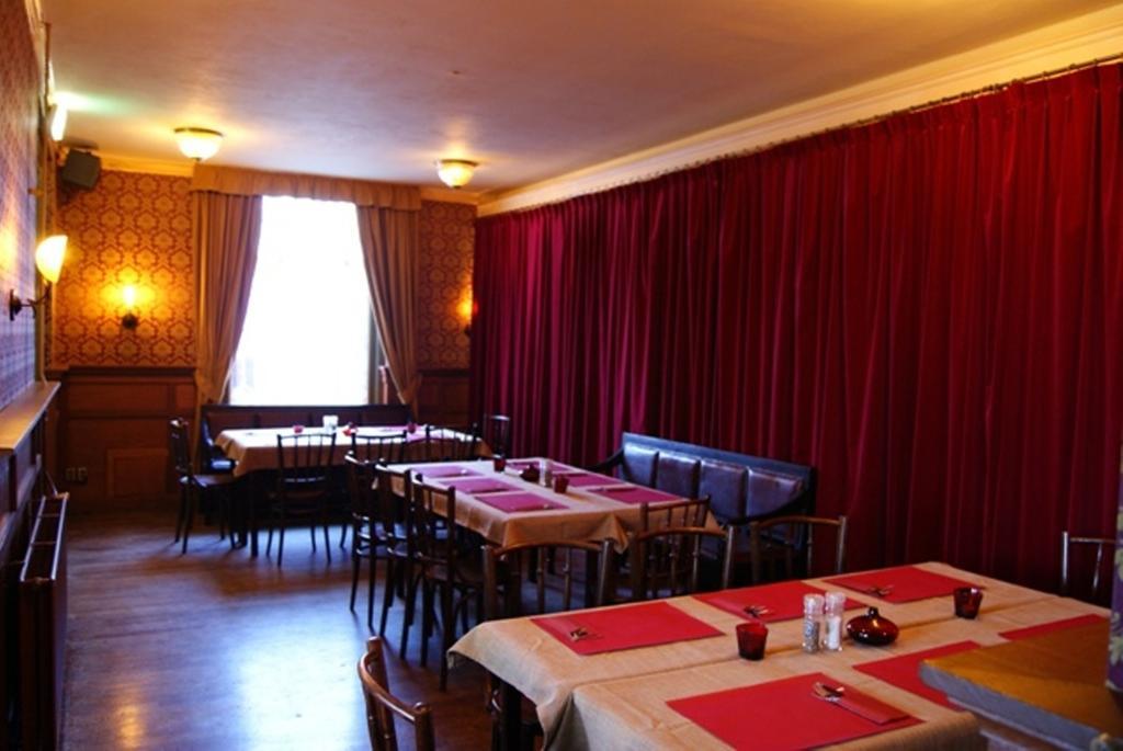 Steenderen Hotel Cafe Zaal Heezen المظهر الخارجي الصورة