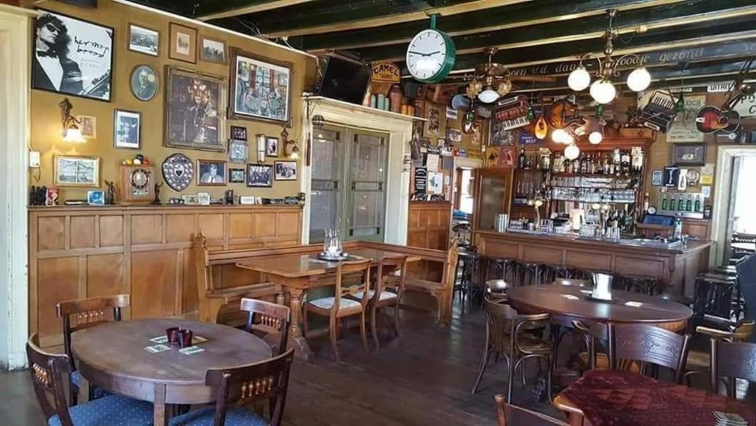 Steenderen Hotel Cafe Zaal Heezen المظهر الخارجي الصورة